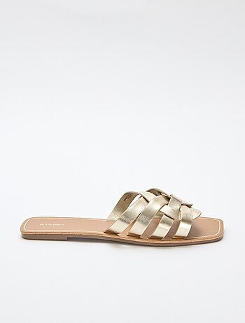 Sandali con cinturini dorati