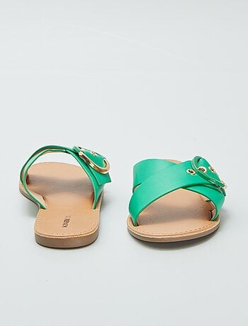 Sandali con cinturini incrociati