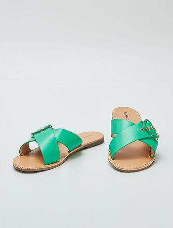 Sandali con cinturini incrociati