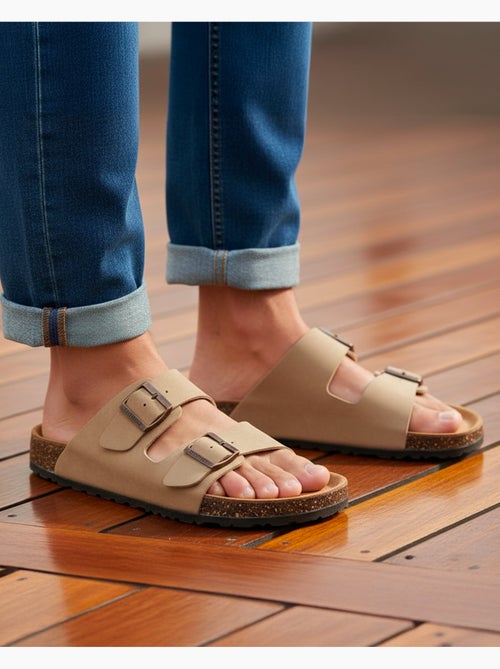 Sandali con cinturini ultracomodi, soletta in pelle isotoner - Kiabi Sandali con cinturini ultracomodi, soletta in pelle isotoner - Kiabi