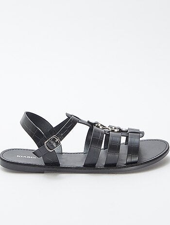 Sandali con dettagli metallizzati