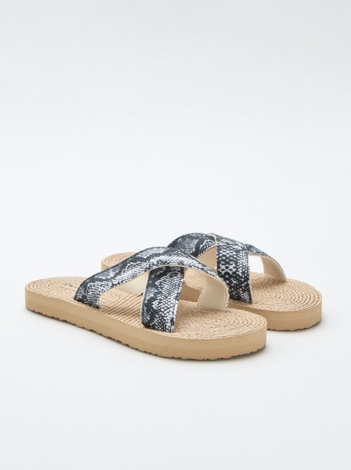Sandali con fascette incrociate in tessuto - Kiabi