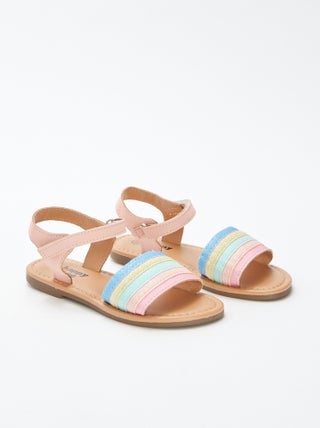 Sandali con strappi e larghi cinturini multicolore