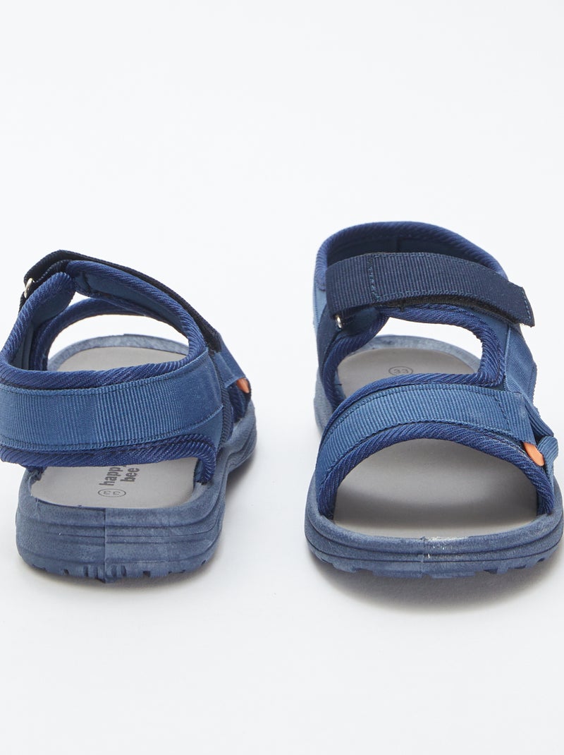 Sandali con strappi e triangolo decorativo BLU - Kiabi