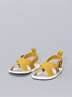 Sandali con strappi - Kiabi