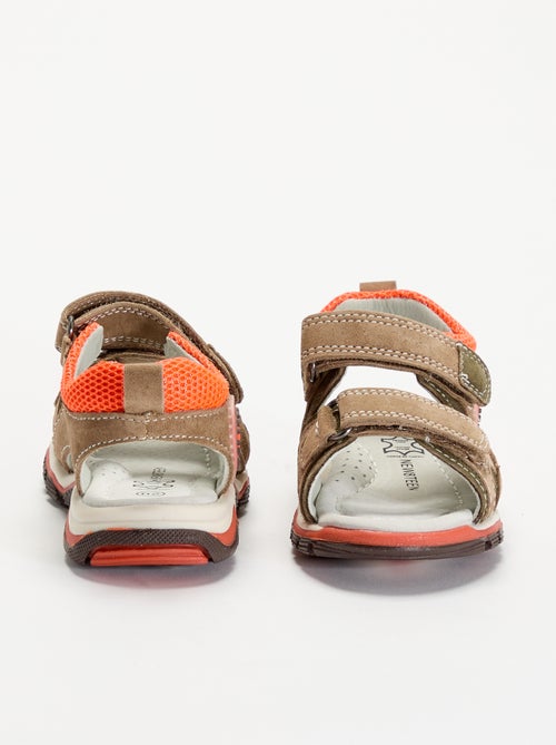 Sandali con strappi - Kiabi Sandali con strappi - Kiabi