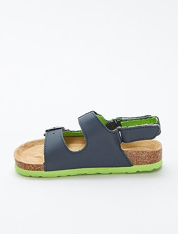 Sandali con suole in memory foam