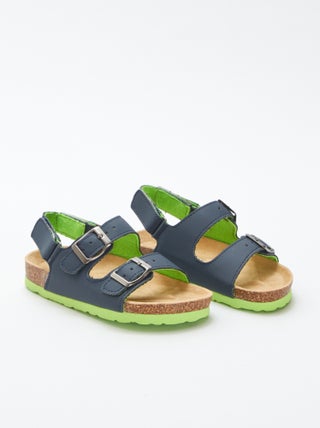 Sandali con suole in memory foam