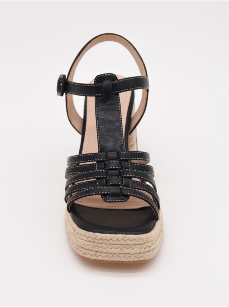 Sandali Con Tacco Materiale Sintetico Montevita Nero - Kiabi