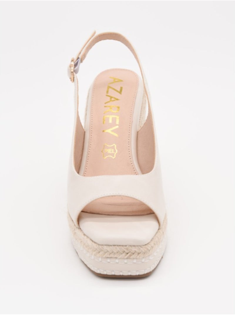Sandali Con Zeppa Materiale Sintetico Montevita Beige - Kiabi