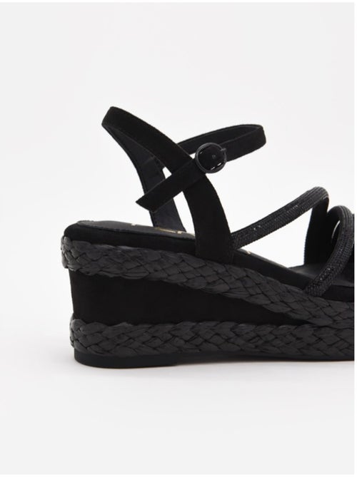 Sandali Con Zeppa Materiale Sintetico Montevita - Kiabi Sandali Con Zeppa Materiale Sintetico Montevita - Kiabi