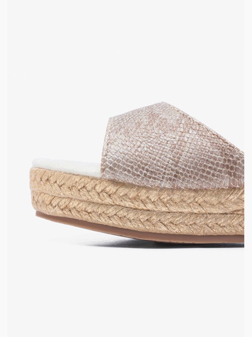 Sandali conguitos snake wedge - Kiabi Sandali conguitos snake wedge - Kiabi