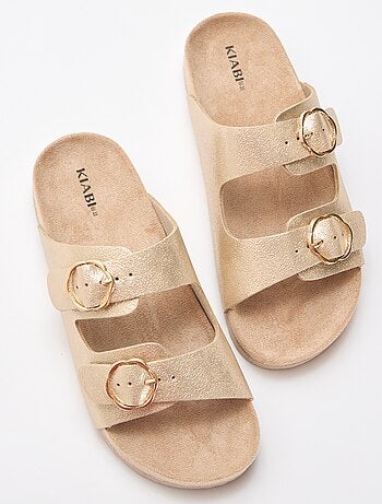 Sandali dorati con fibbia a fiori