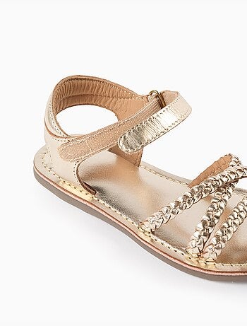 Sandali in pelle con cinturini intrecciati e soletta imbottita