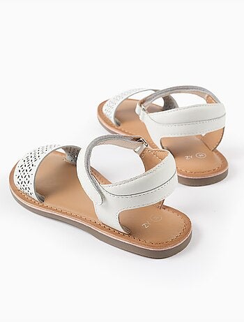 Sandali in pelle con cinturino a mosaico a taglio laser