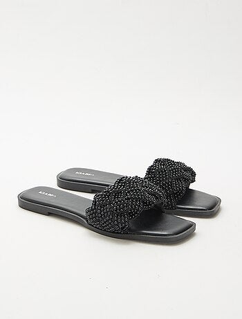 Sandali intrecciati con perle