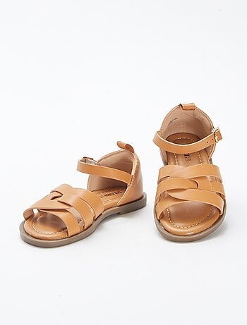 Sandali multicinturino con tallone chiuso