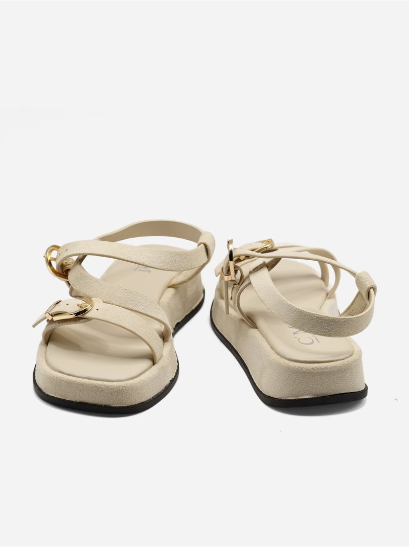 Sandali piatti con cinturino e fibbia Beige - Kiabi