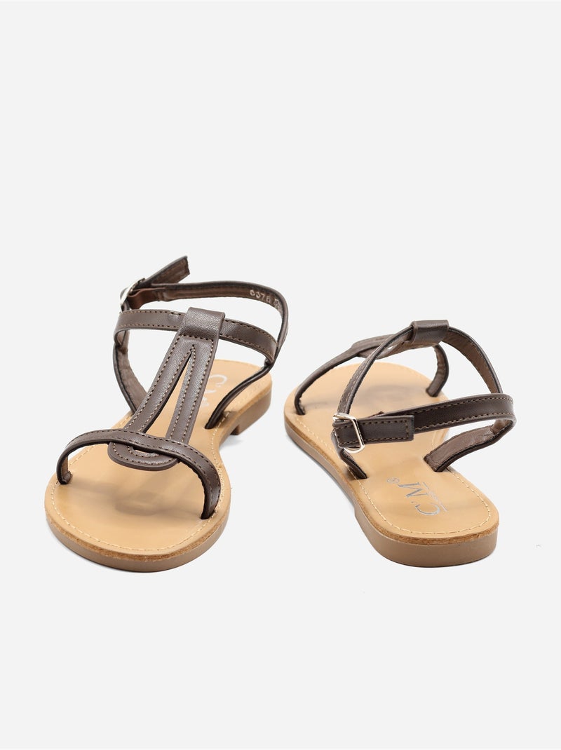 Sandali piatti con cinturino e fibbia Marrone - Kiabi