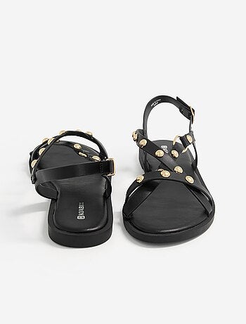 Sandali piatti con dettagli borchie