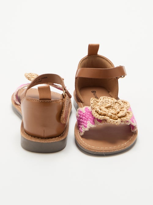 Sandali piatti con fiori fantasia - Kiabi
