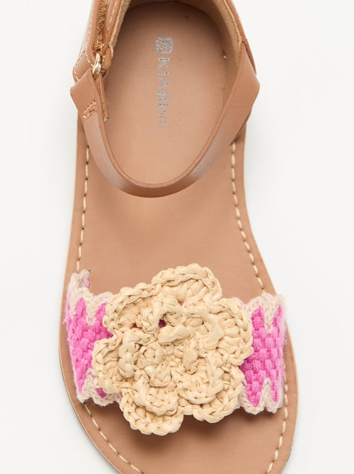 Sandali piatti con fiori fantasia - Kiabi