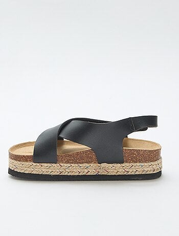 Sandali platform con fascette incrociate