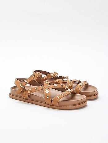 Sandali platform con listini borchiati