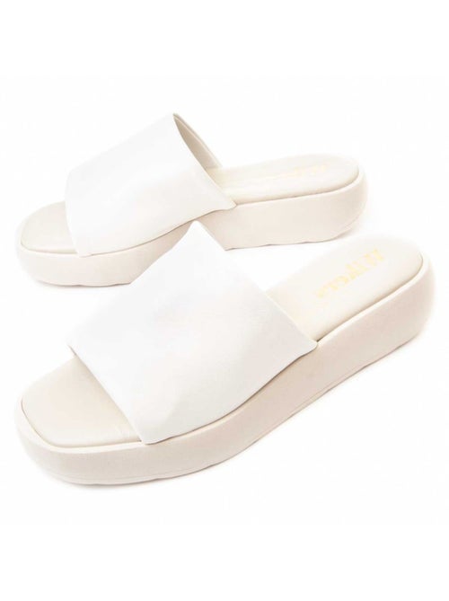 Sandalo basso pelle naturale wikers - Kiabi Sandalo basso pelle naturale wikers - Kiabi
