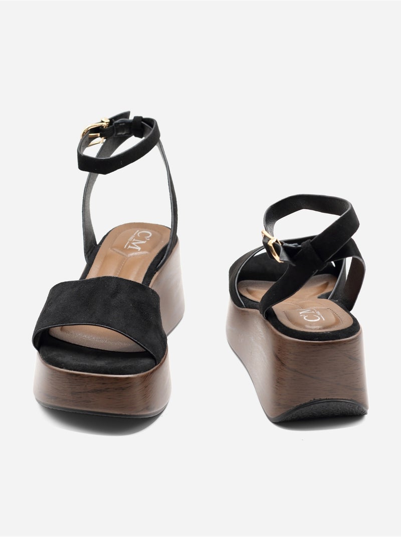 Sandalo con zeppa, cinturino e fibbia Nero - Kiabi