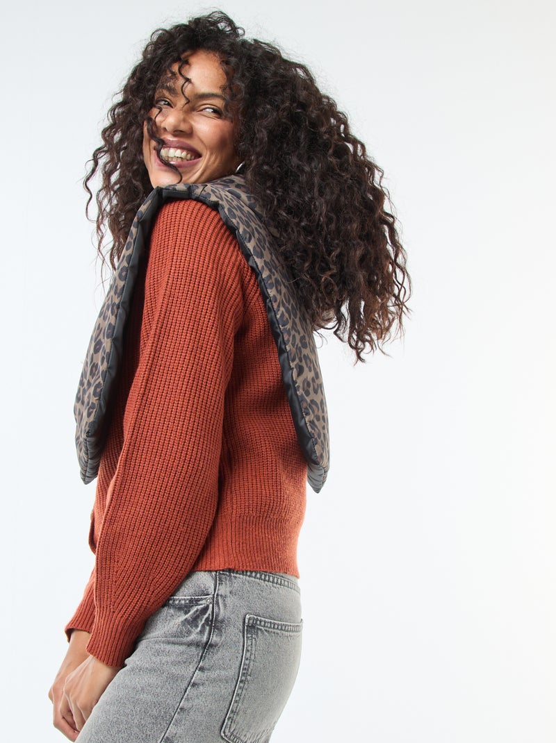 Scaldacollo con cappuccio e zip Marrone - Kiabi