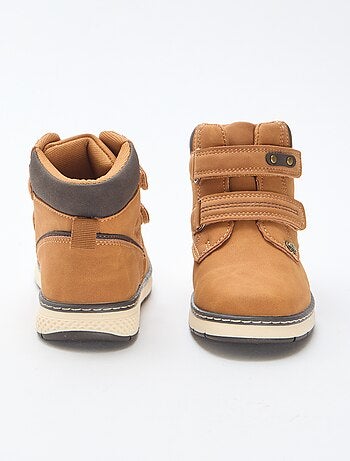 Scarpa con velcro 'Marfab' con dettagli a contrasto