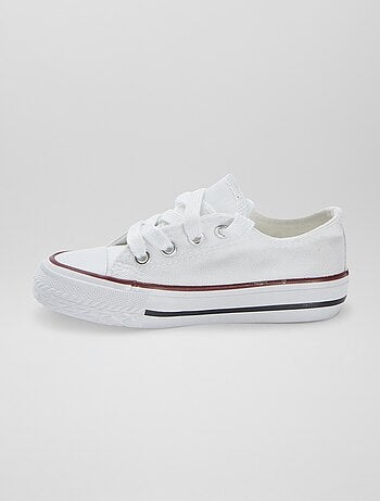Scarpe basse stringate
