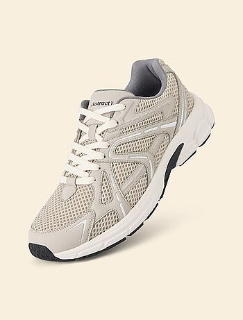 Scarpe da ginnastica - (ekstract)
