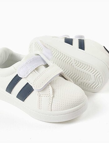 Scarpe da ginnastica a righe con chiusura a strappo