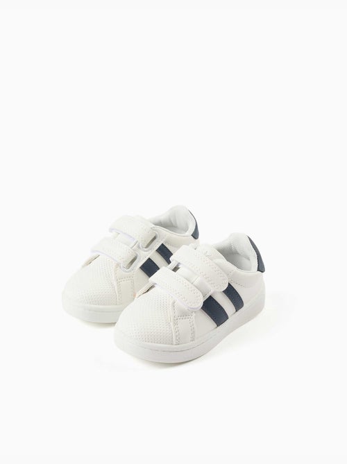 Scarpe da ginnastica a righe con chiusura a strappo - Kiabi Scarpe da ginnastica a righe con chiusura a strappo - Kiabi