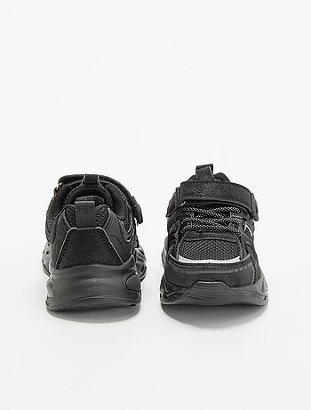 Scarpe da ginnastica basse con strappo + lacci elastici