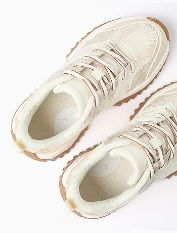 Scarpe da ginnastica combinati con laces e chunky sole