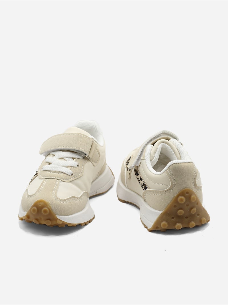 Scarpe da ginnastica con chiusura a velcro Beige - Kiabi
