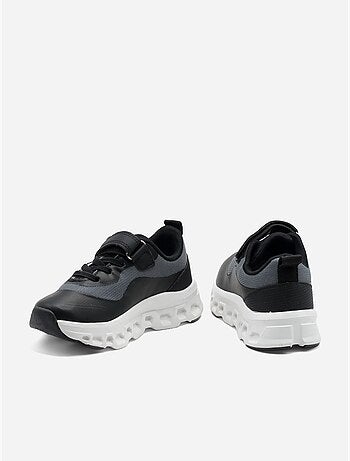Scarpe da ginnastica con chiusura a velcro