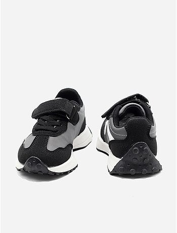 Scarpe da ginnastica con chiusura a velcro