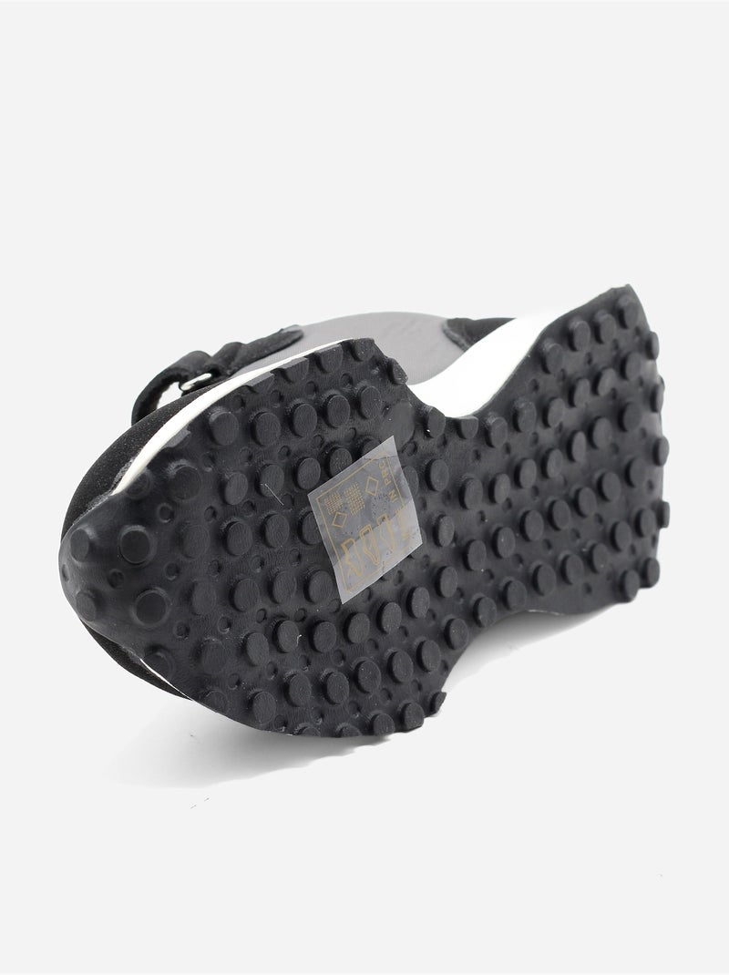 Scarpe da ginnastica con chiusura a velcro Nero - Kiabi
