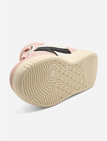 Scarpe da ginnastica con chiusura a velcro