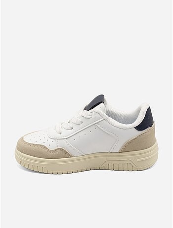 Scarpe da ginnastica con lacci
