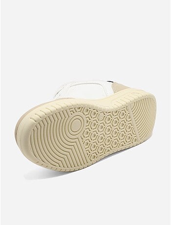 Scarpe da ginnastica con lacci