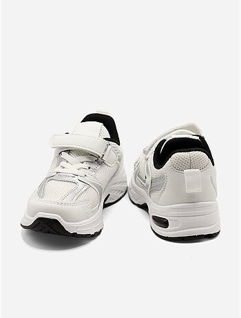 Scarpe da ginnastica con lacci