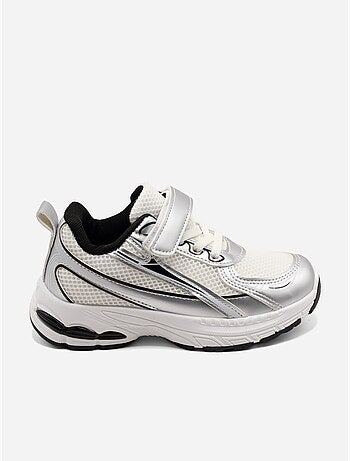 Scarpe da ginnastica con lacci