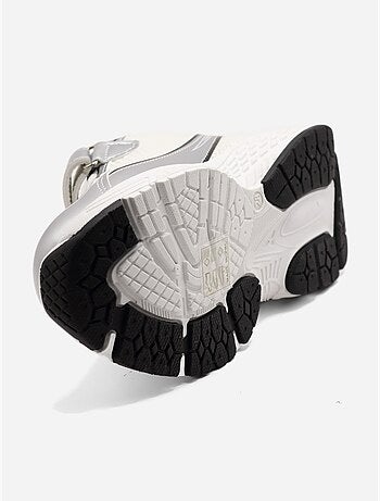Scarpe da ginnastica con lacci