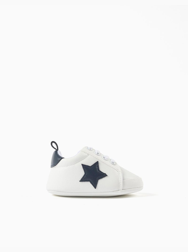 Scarpe da ginnastica con lacci e stella ricamata Bianco - Kiabi
