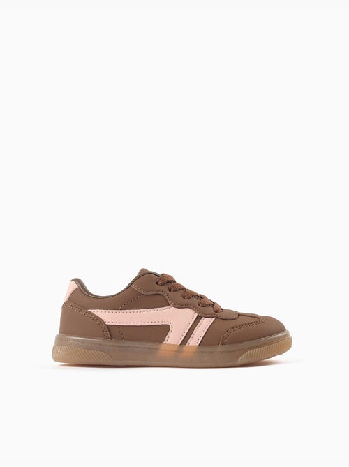 Scarpe da ginnastica con lacci e suola in gomma antiscivolo - Kiabi Scarpe da ginnastica con lacci e suola in gomma antiscivolo - Kiabi
